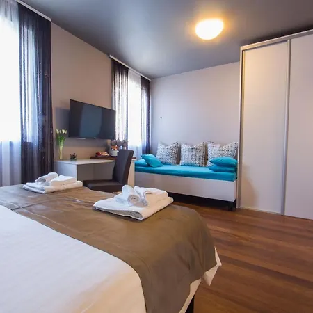 Luxury Silente Bacvice 2 * Split